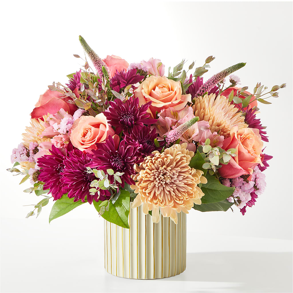Berry Cobbler Bouquet with Ivory Vase – FRY'S, Tolleson AZ